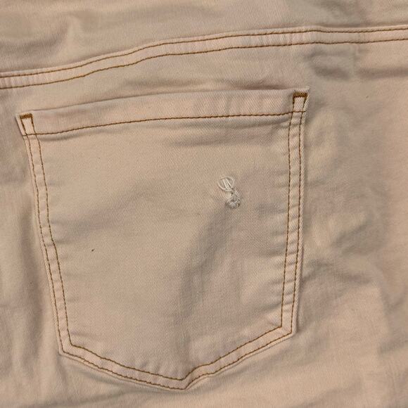 Torrid Salmon 5 Inch Jegging Super Soft High-Rise Shorts Size 24 - Picture 8 of 11